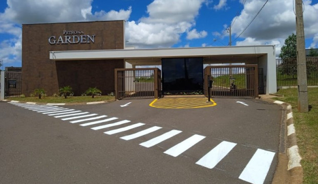 Últimos terrenos no Petrona Garden